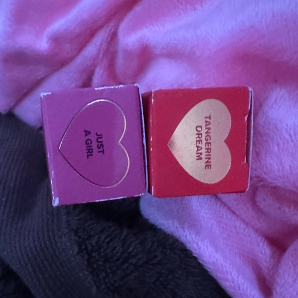 Too faced Lip Plumping - Picture 2 of 2